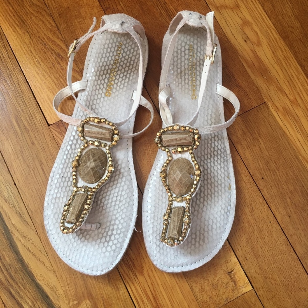 Arturo Chiang Cream Thong Sandal